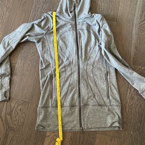Lululemen grey very good used condition - Picture 4 of 6